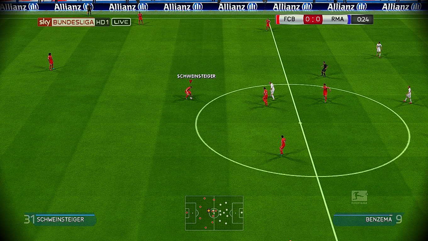 Fifa 14 patch. Плеймейкер позиция на поле. ФИФА 14 геймплей. FIFA 14 menu.